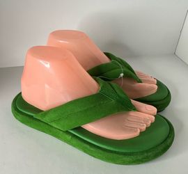 Green Suede Thong Sandals Size 8  with Chunky Sole