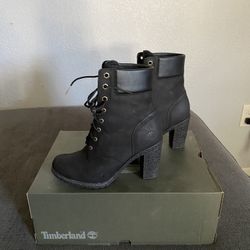 Women boots 