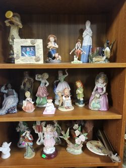 Ceramic figurines