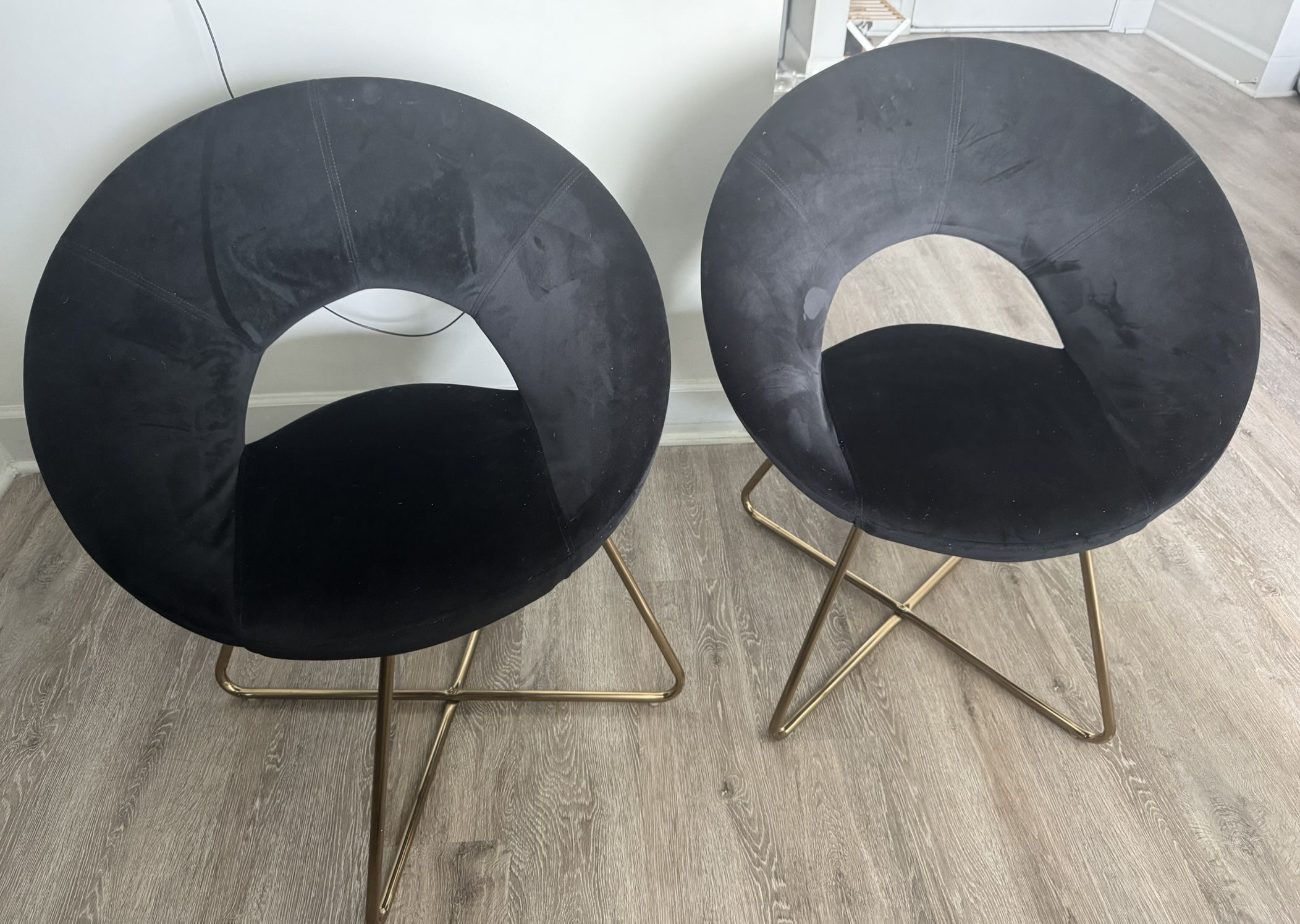 Accent Black Chairs 