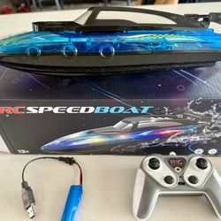 RC Boat 