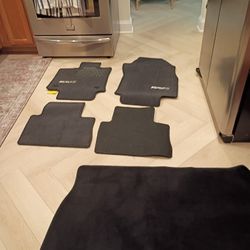 Floor Mats For 2019-2024 Toyota RAV4 