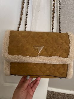 GUESS Quilted Crossbody Bag – Tan w/ Sherpa Trim & Chain Strap