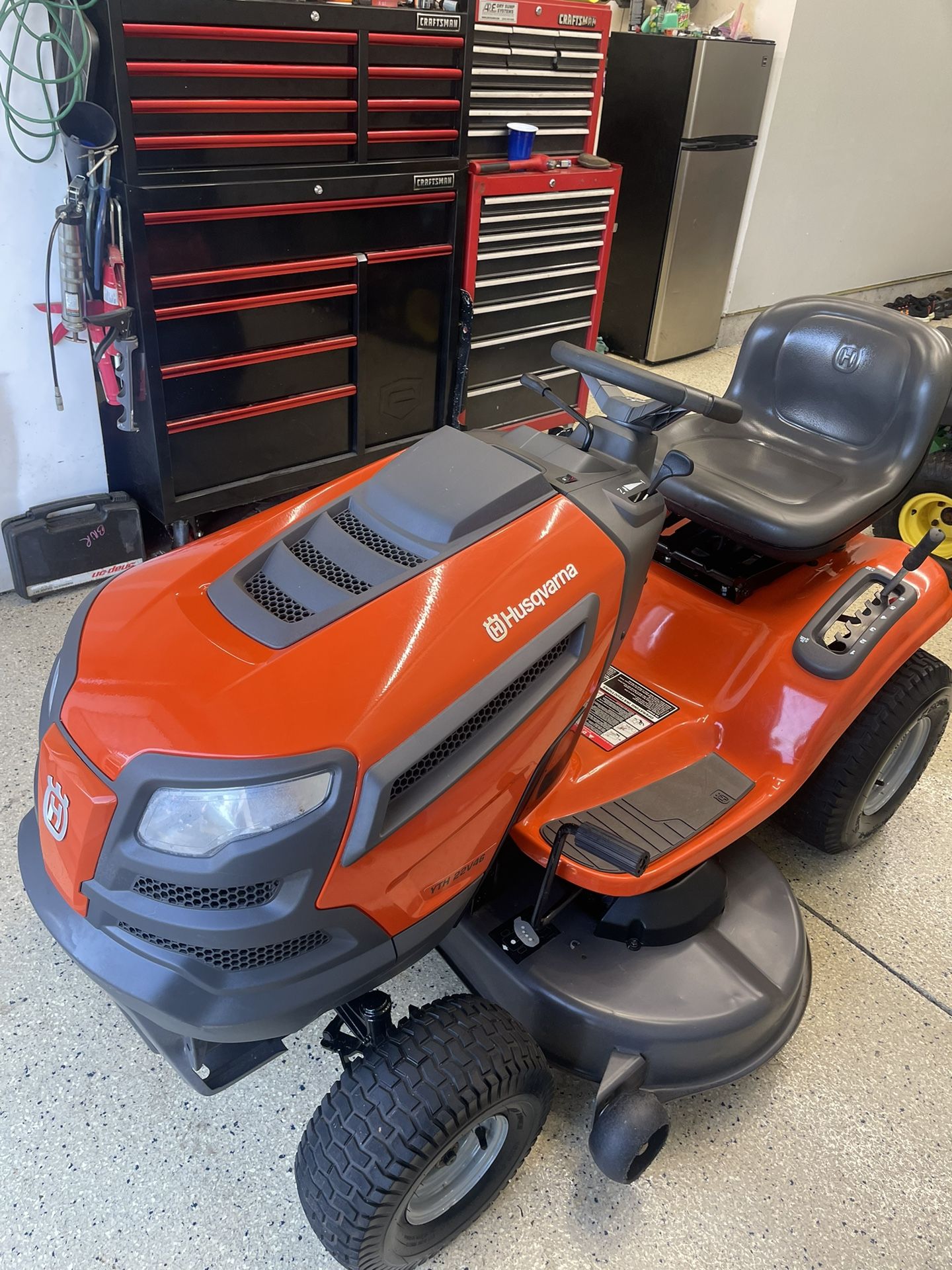 Husqvarna YTH 22V46 Hydrostatic for Sale in Harrisburg, NC OfferUp
