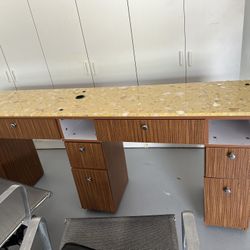 Mesa de Manicure Como Nueva