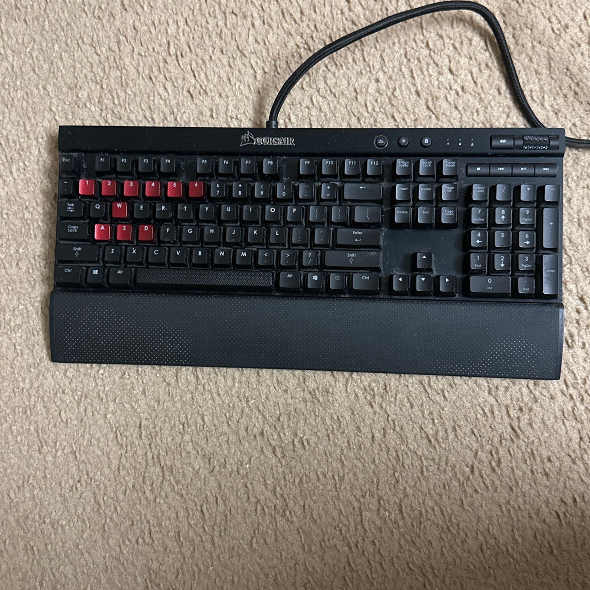Corsair Vengeance k70