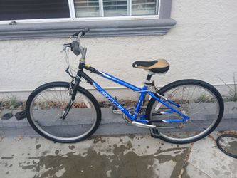 Women's 26" giant Sedona st mountain bike