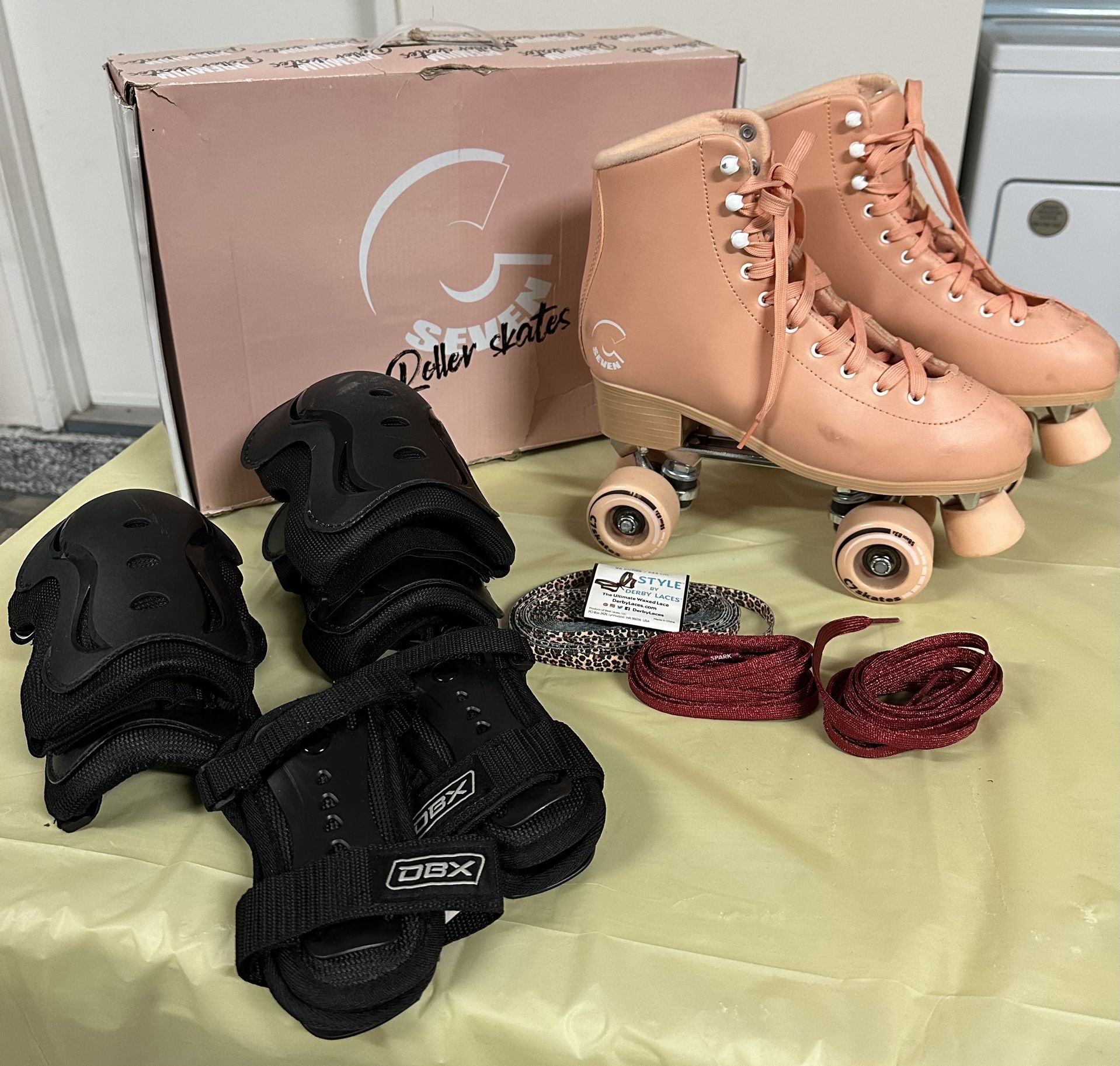 C7 Skates Peachy Keen Women’s Size 10 Men’s Size 9. 58mm 83A Wheels, Additional leopard Laces, Ruby Red Laces, and Elbow, Knee, And Wrist Pads