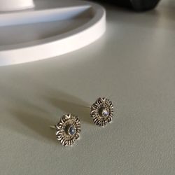 silver moonstone earring studs .925 custom made