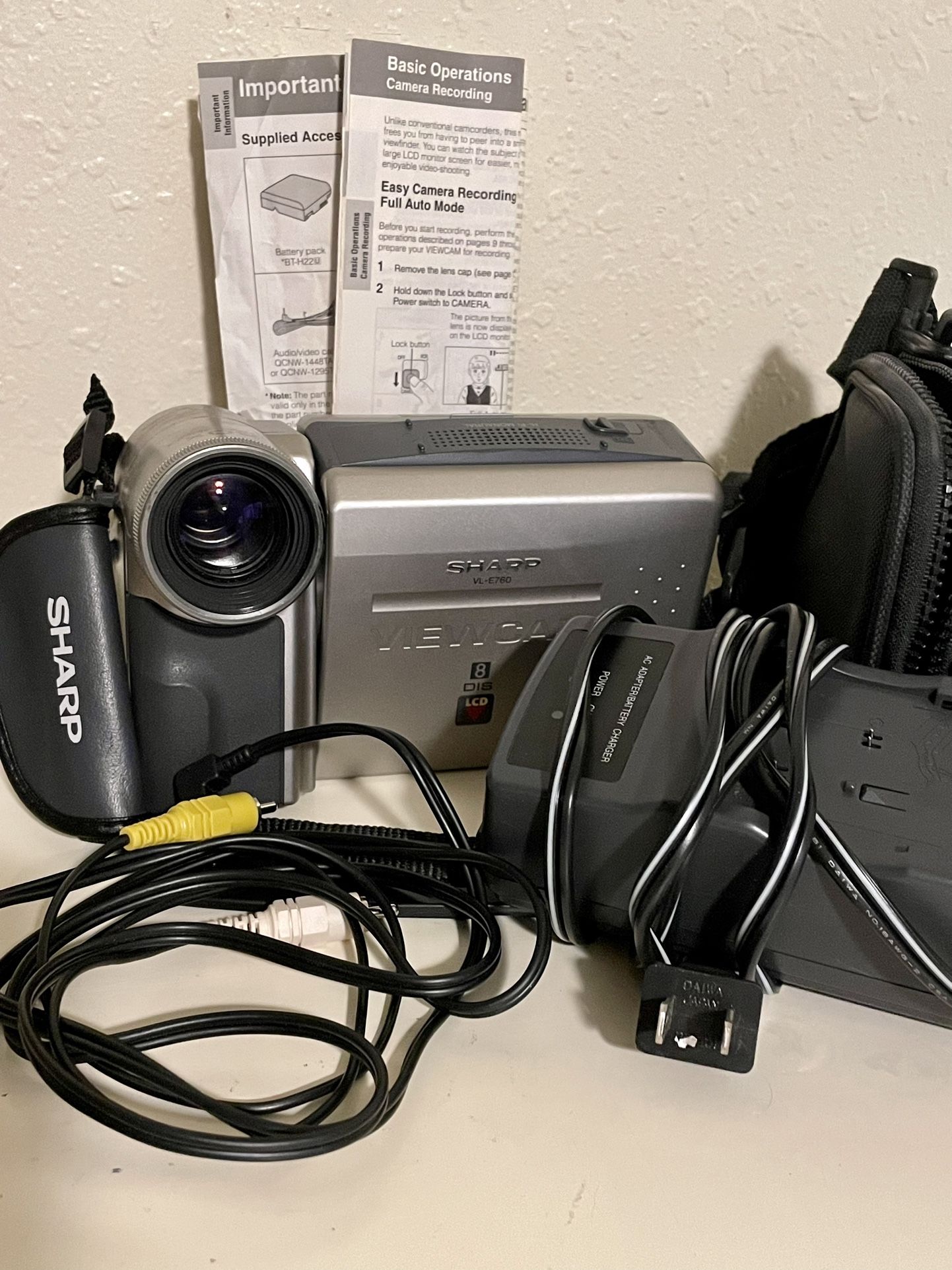 Sharp VL-E760 Video Camera