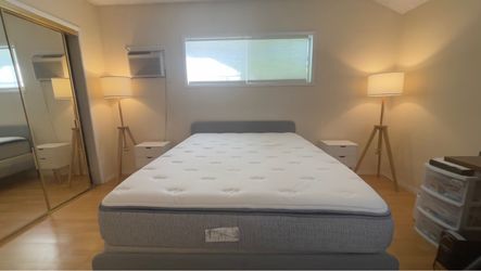 Queen Bed Set – Mattress, Box Spring & Bed Frame
