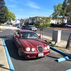 LOW MILEAGE, CLEAN TITLE, 2000 Jag S type