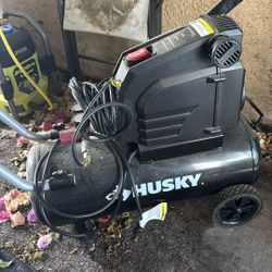 Husky Compressor 