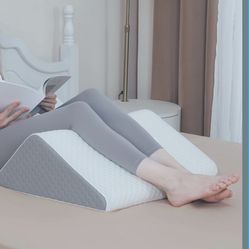 Knee Wedge Pillow Like New
