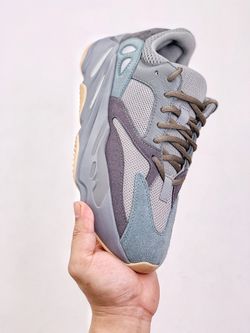  Yeezy Boost 700 Utility Black
