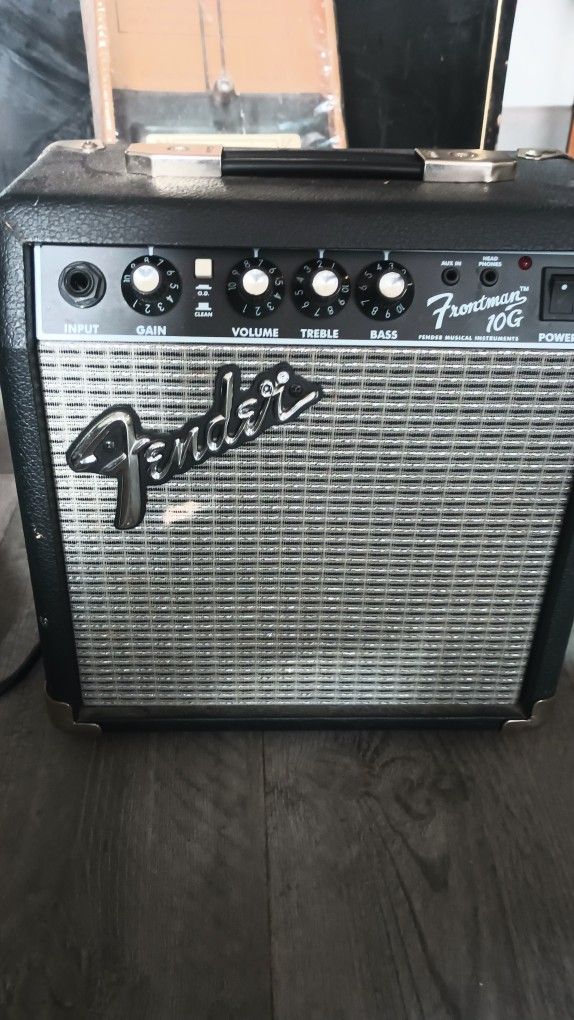 Amplifier Fender 10 G. 28 Watts