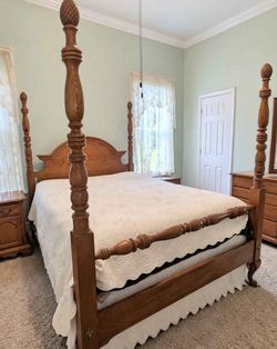 Vintage 1983 Thomasville New American Oak Complete 5 piece Bedroom Suite