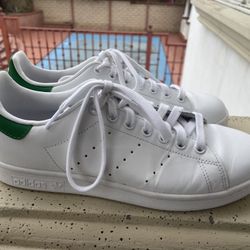 Adidas Stan Smith green and white size 9 women’s Shoes