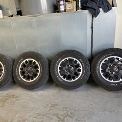 Toyota Tacoma, FJ Cruiser 