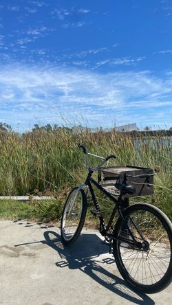 26 inch wheelie bike Read description