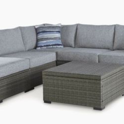 4-PC Outdoor Sectional Set - Never Used Still in Box