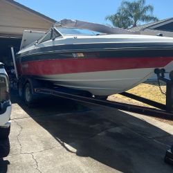 RINKER BOUT 