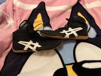 WRESTLING SHOES