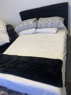 Full Size Bed & Mattress