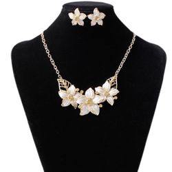 Romantic Flowers Gold Plated Jewelry Set