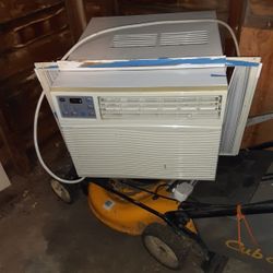 Air Conditioner, 8,000 Btu