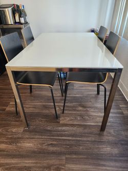 Dinning Table & Chairs