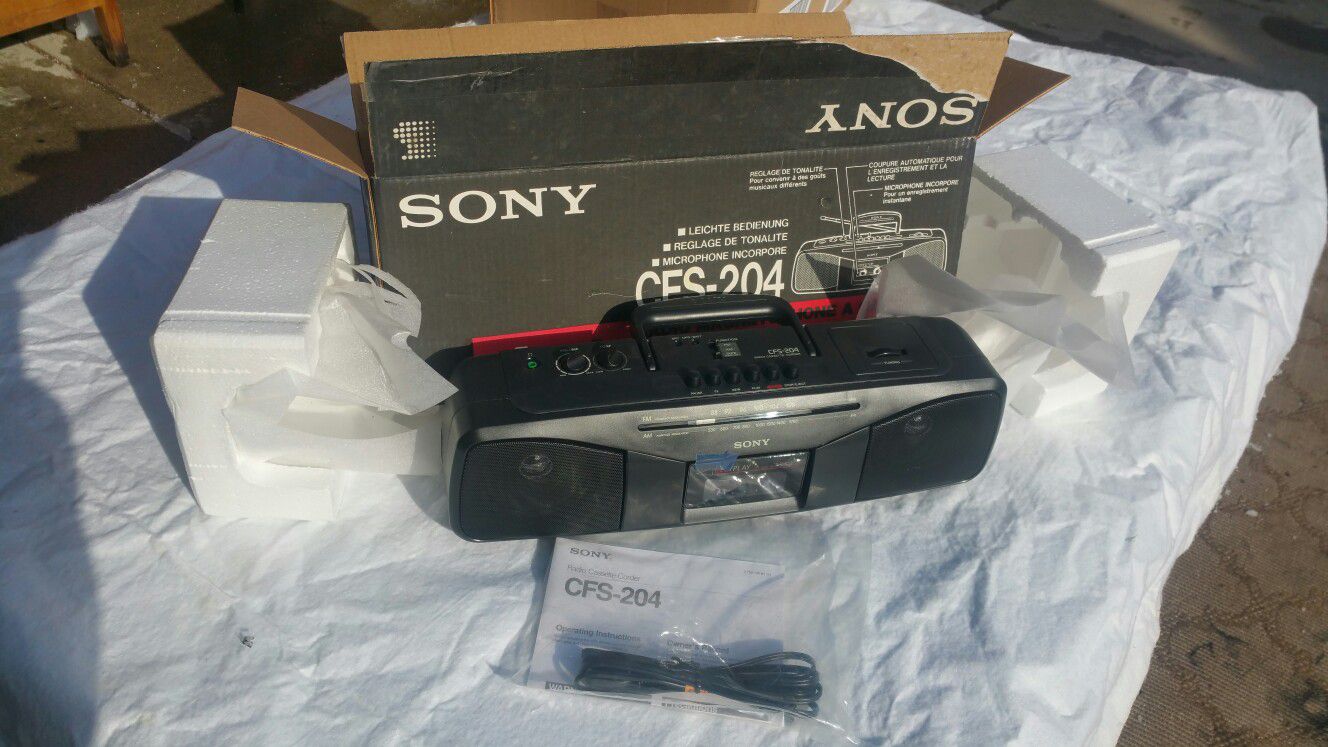 Brand New in Box Vintage Sony CFS-204 Am/fm Cassette Boombox.