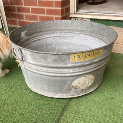 Large Tin Bucket 
