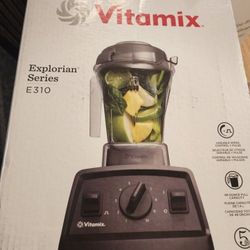 Vitamix Brand New $320