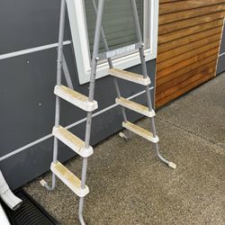Free Pool ladder
