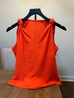 Sleeveless blouse