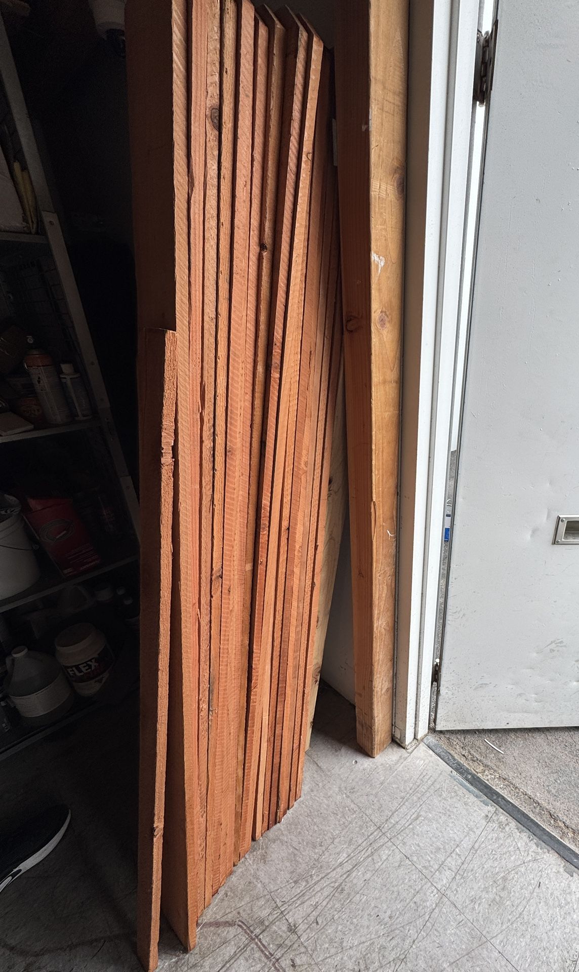 Redwood Dog ear wood fence picket