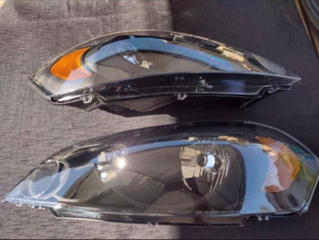 06-13 Chevrolet Impala 
14-16 Chevrolet Impala LIMITED
06-06 Chevrolet Monte Carlo Headlights LUCES