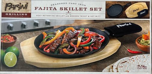 Cast iron fajita skillet set