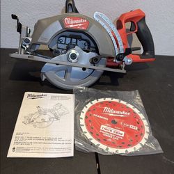 New Milwaukee M18 Fuel 7-1/4 Circular Saw