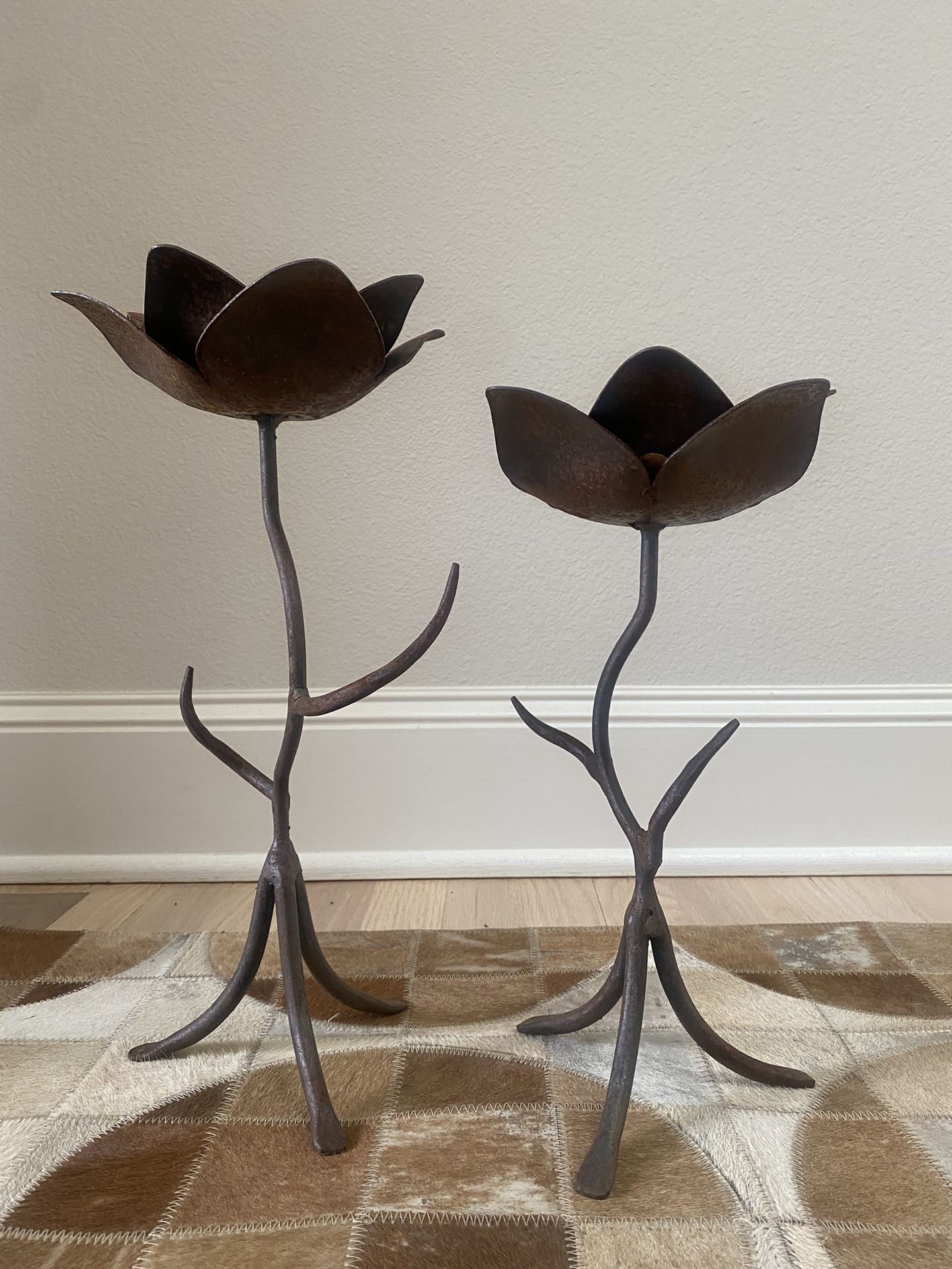 Metal Rusty Patina Flower Candle Holder