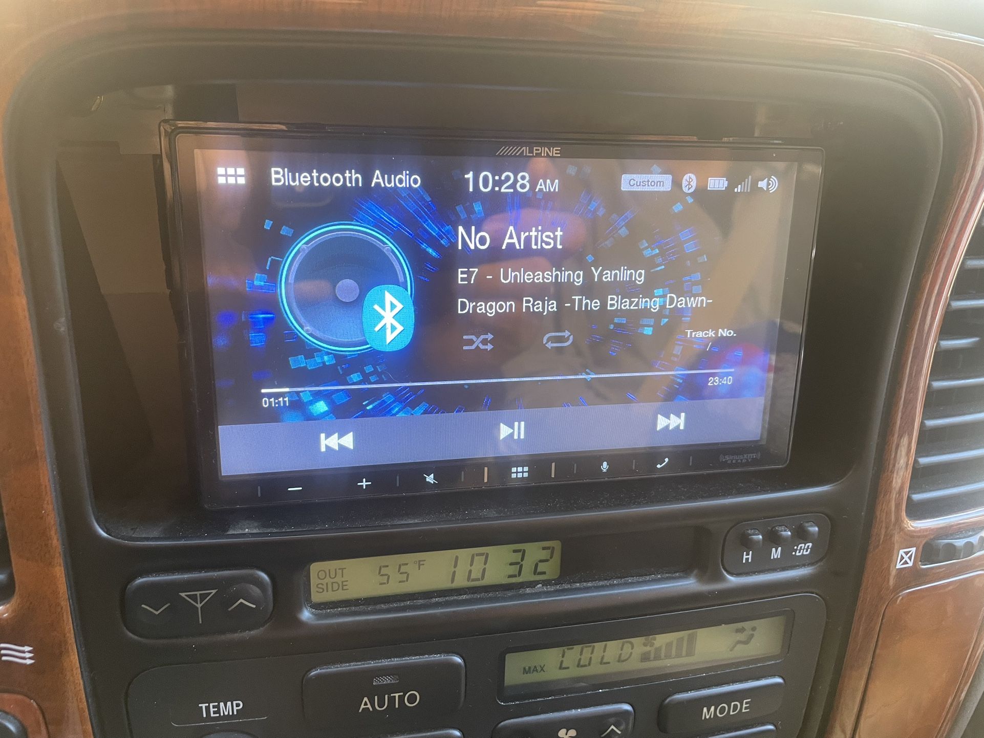 Alpine ILX-W650 7-Inch Shallow-Chassis Multimedia Receiver