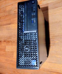 12th Gen Core i5 CPU 16GB RAM 512GB SSD Iris Xe Graphics Wi-Fi Wireless Windows 11 Professional