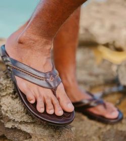 OluKai Men's Mea Ola sandals Dark Java Size 12