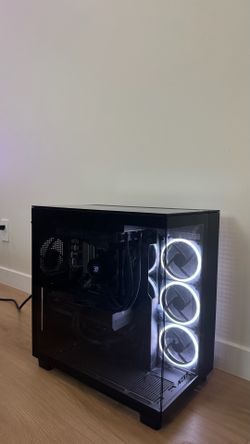 Powerful RTX 4070 Gaming PC - Ryzen 7 5800X / 32GB RAM / 1TB NVMe SSD