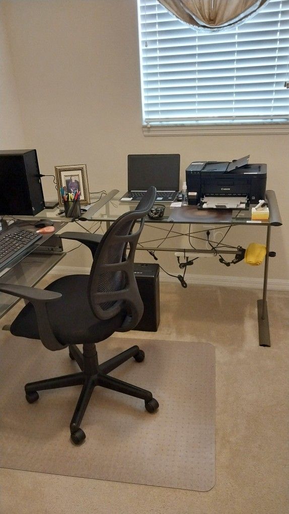 Beautiful Computer Office Glass Desk And Office Chair