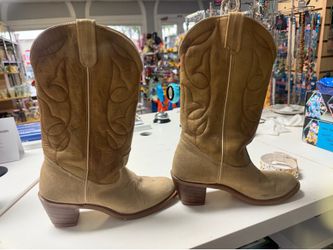 Women's western boots