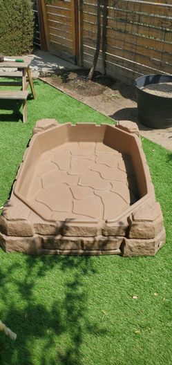 Sand box