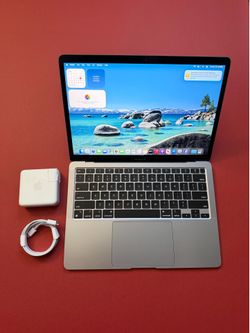 MacBook Air 13” M1 chip