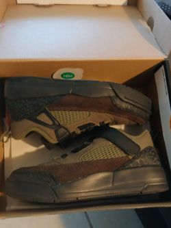 Tenis jordan para niño en muy buen estado semi nuevos $60